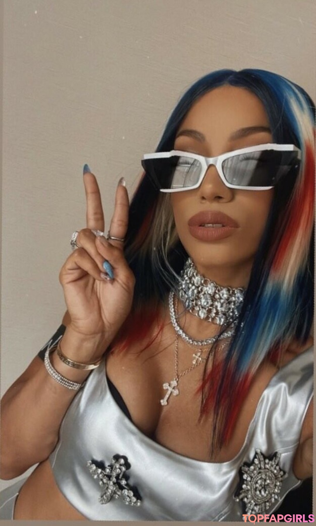 Sasha Banks hd model pics