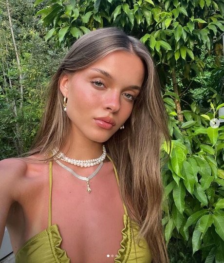 Anna Zak erotic star images