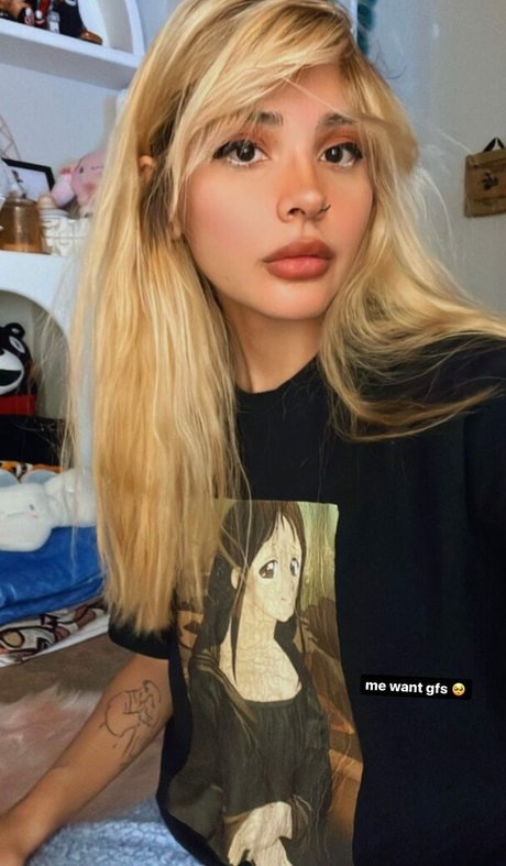 Noodlenom high quality pornstar photo