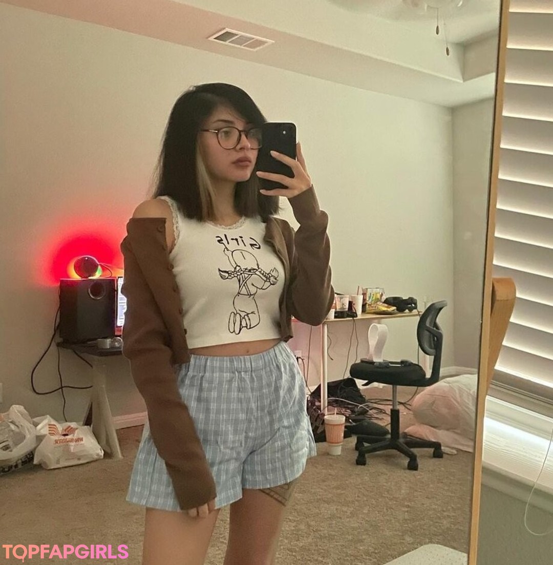 Noodlenom pornstar pretty pictures