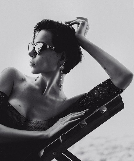 Nastasya Samburskaya top pornstar image