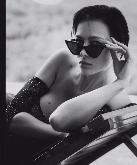 Nastasya Samburskaya naked actress image