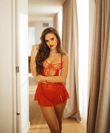 Madison Pettis free pornstar picture