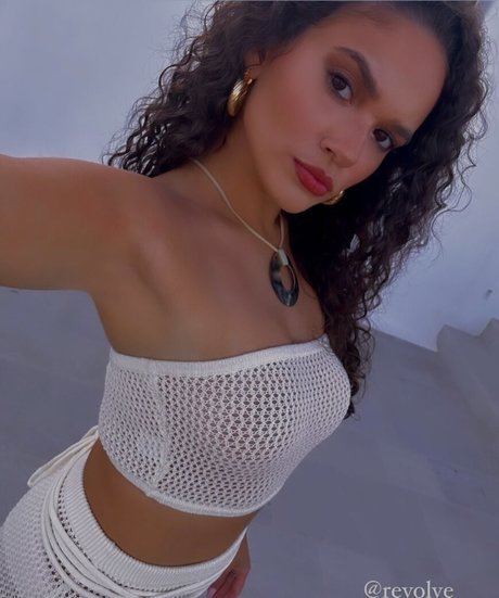 Madison Pettis model pornographic picture