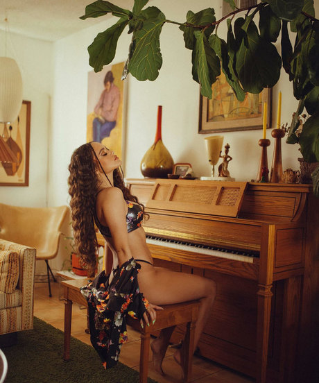 Madison Pettis pornstar top images