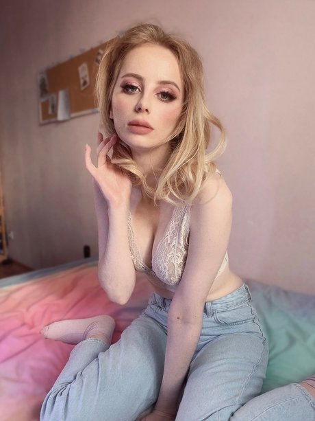 ladyboy xxx onlyfans art naked pic