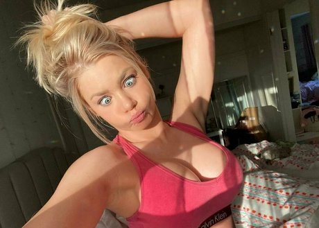 Riley Steele art actress pic