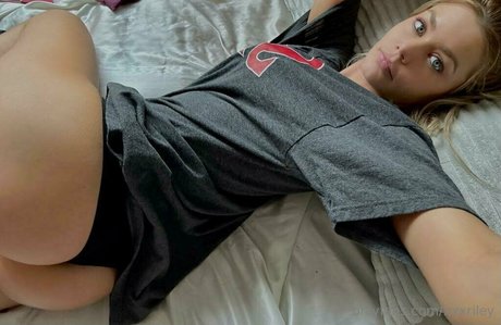 wife blowjob onlyfans adult pictures