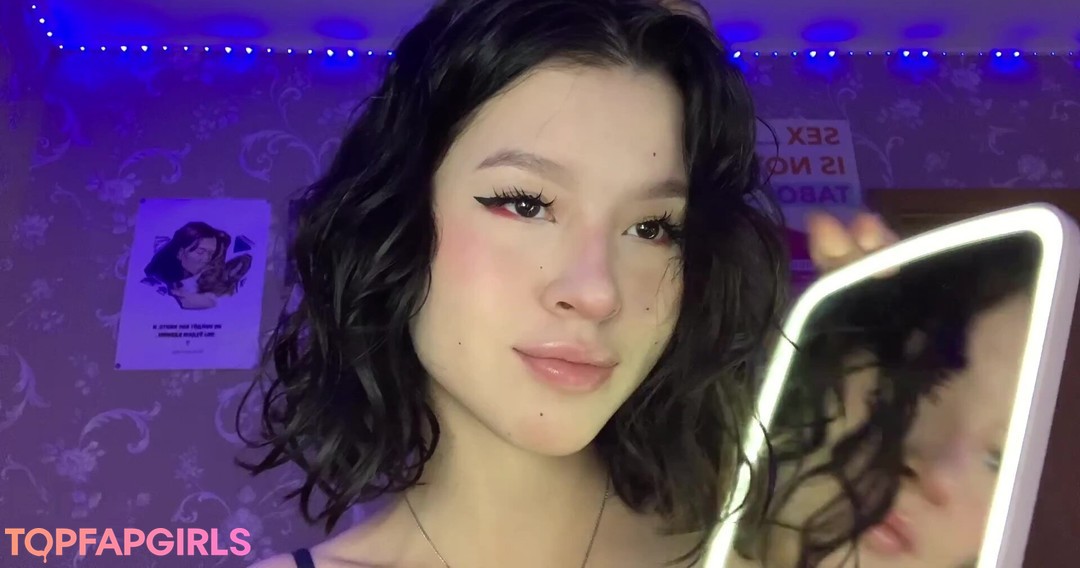 Lezzy Bunny ASMR star erotic pictures