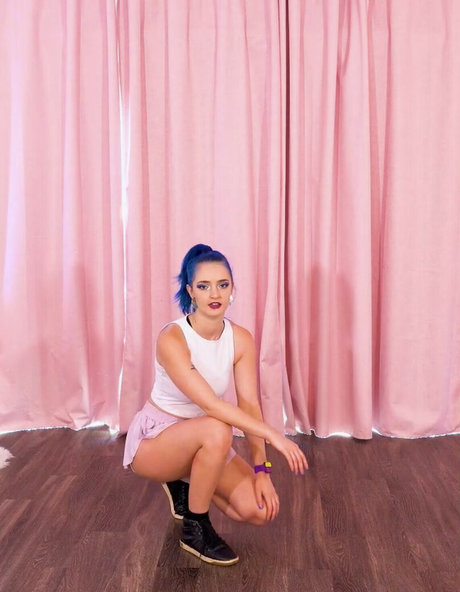 petite skinny onlyfans hot naked gallery