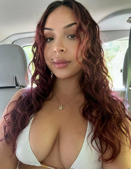 Virgogirrl model hd pics