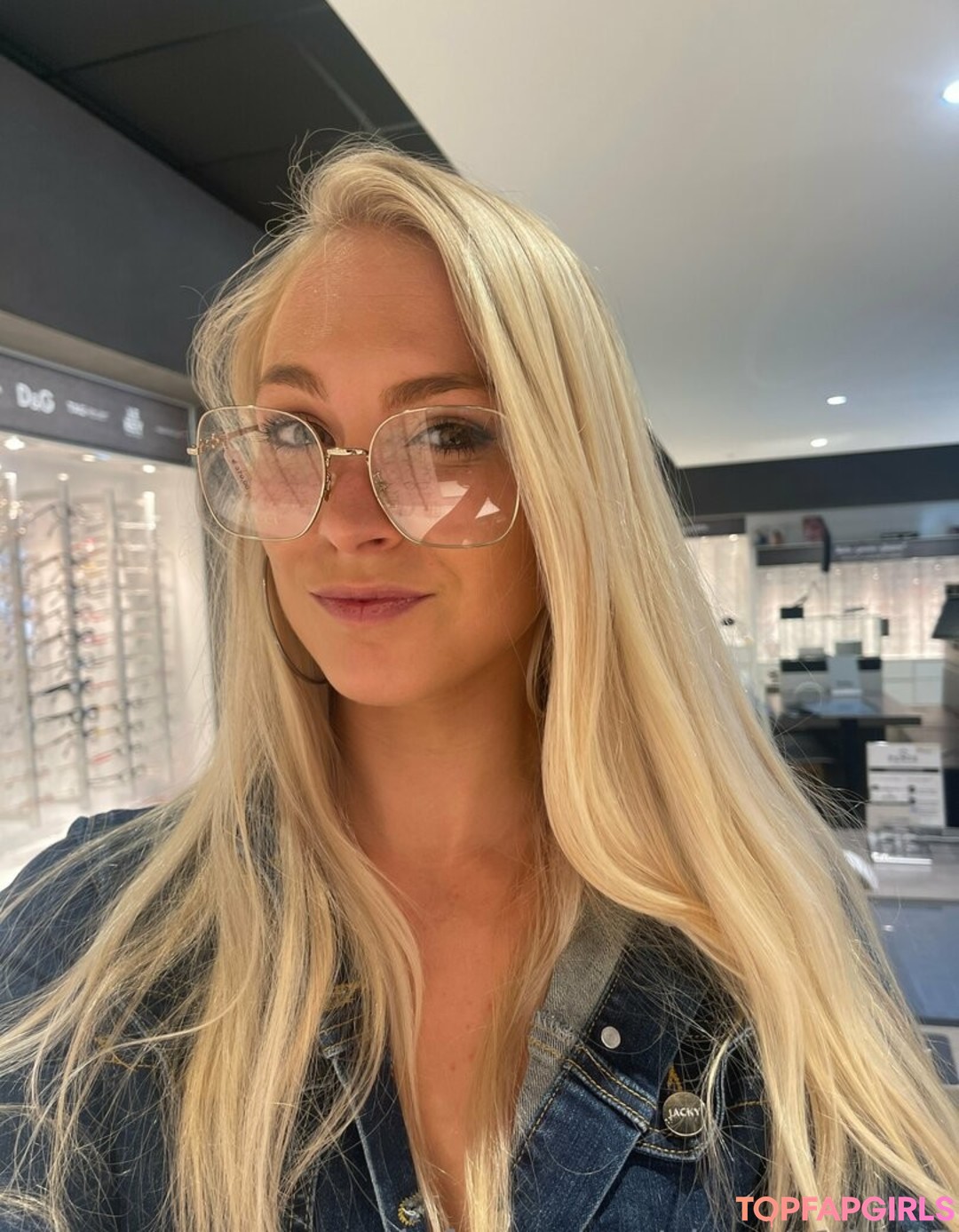 mature fake tits onlyfans art porn picture