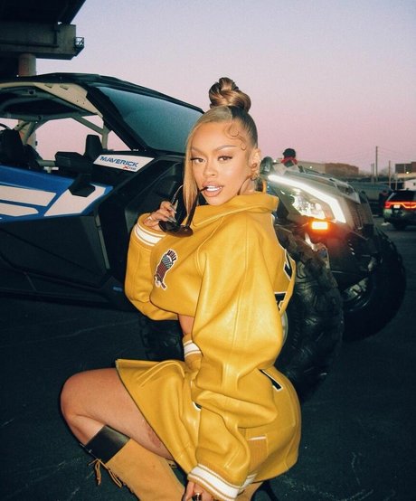 indian milf onlyfans sexy pictures