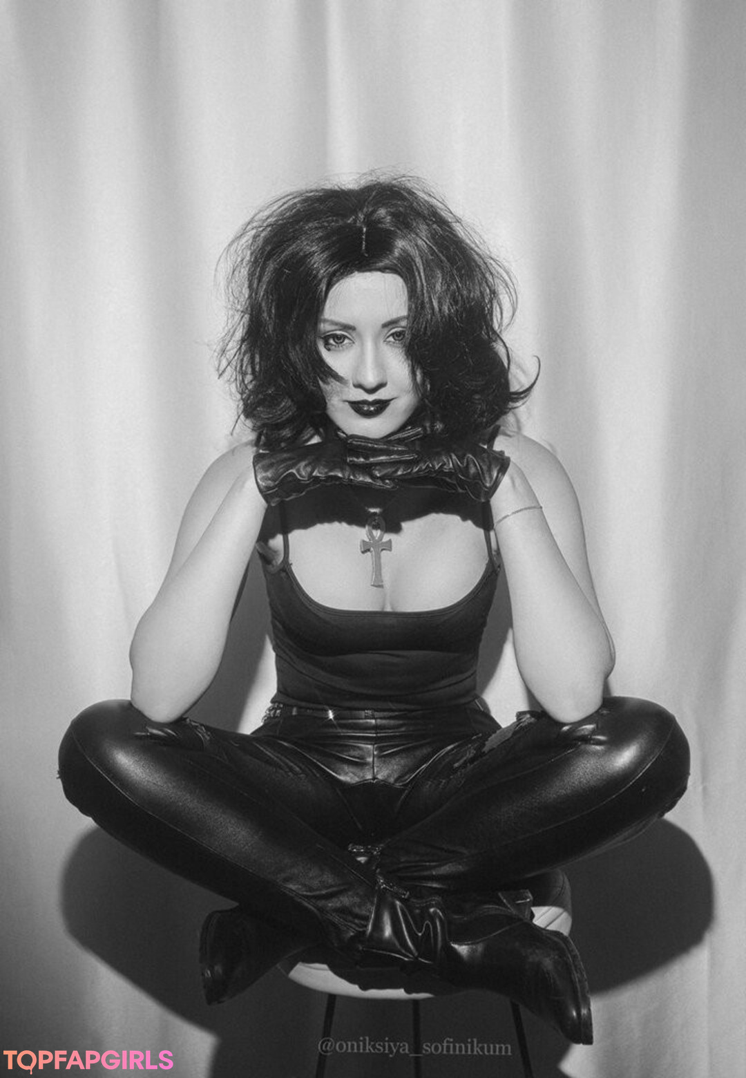 tattooed redhead onlyfans erotic photos