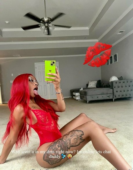 moneyworldkardi model hd gallery