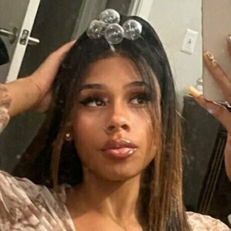 moneyworldkardi adult model photos