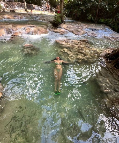 petite fuck onlyfans sexy nude photo