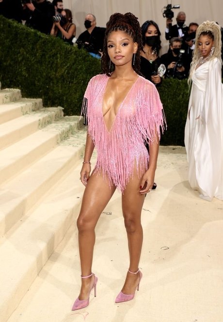 brunette petite onlyfans art nude gallery