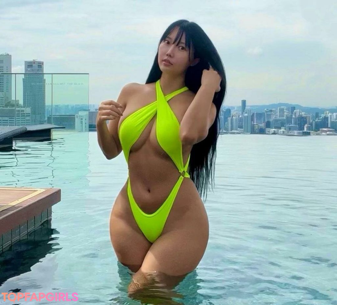 curvy nude onlyfans pretty pic