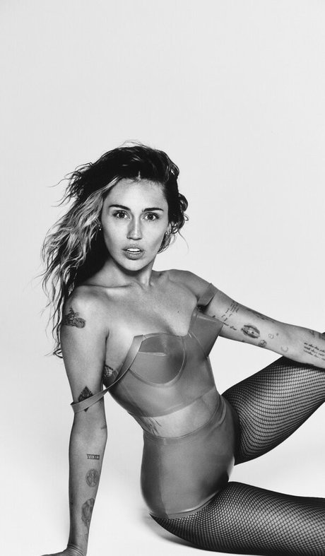 teen natural tits onlyfans hot sex picture