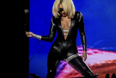 sisters onlyfans perfect image