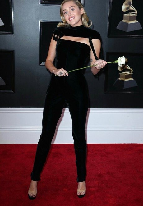 pantyhose footjob onlyfans porn pictures