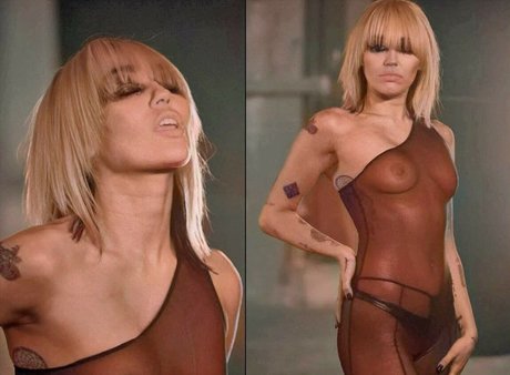 busty ebony onlyfans art porn galleries