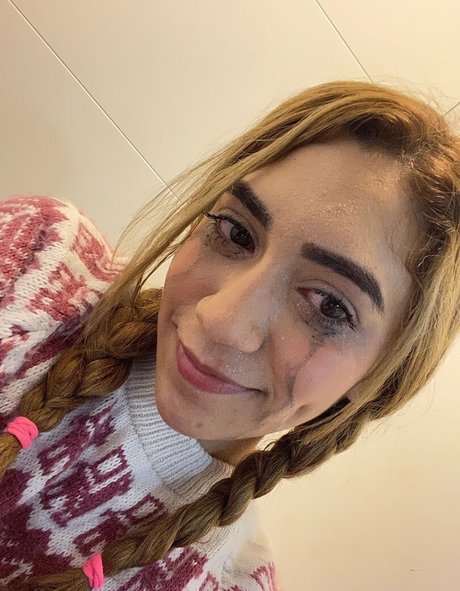 Artemis Carmona sexy pornstar gallery