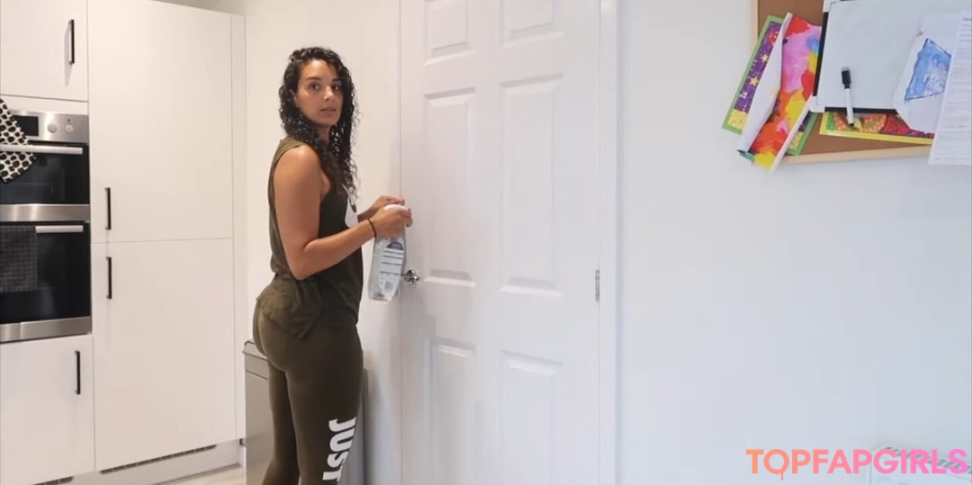 old mom onlyfans nude galleries