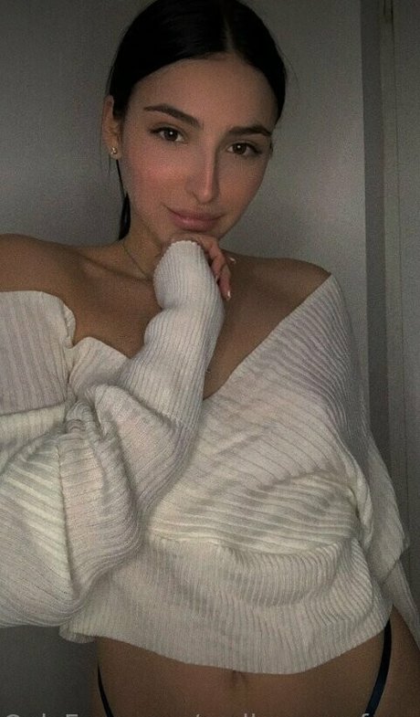 molly grey free beautiful star pics