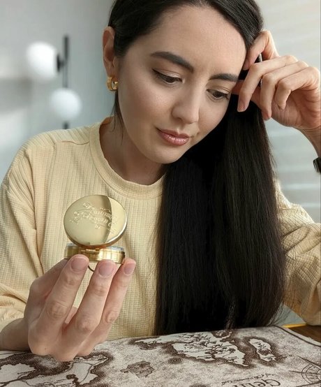 Jane Douglas model art pictures