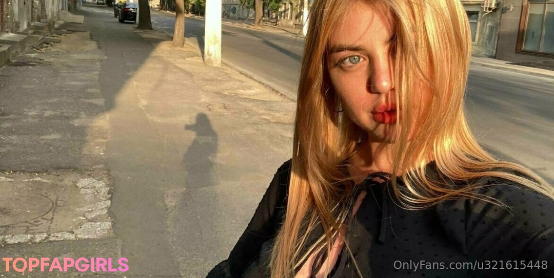 sandrateeny nude actress pics