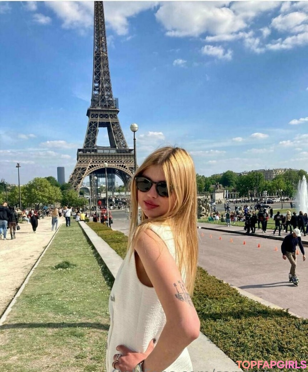 sandrateeny pornstar pictures