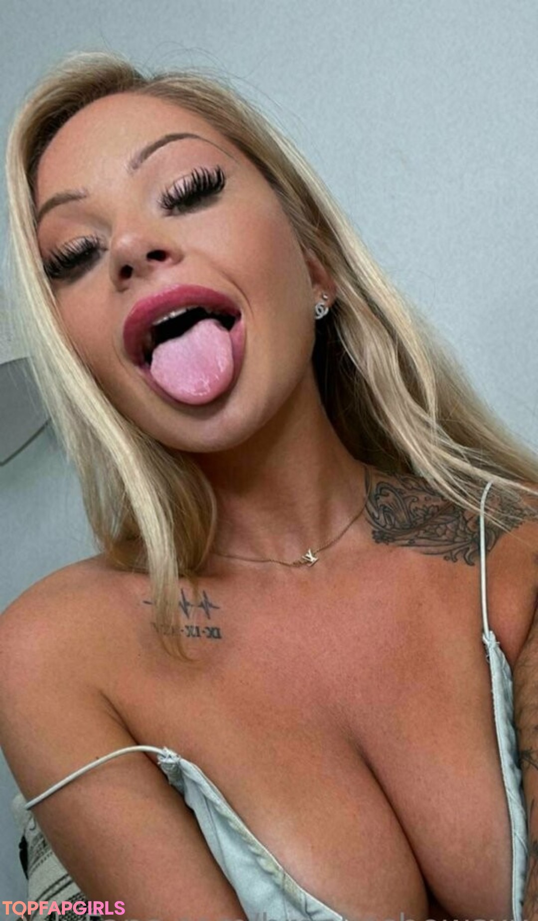brookeshowsxx model beautiful img