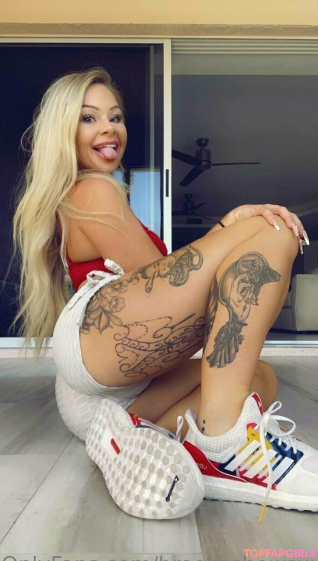 japanese schoolgirl onlyfans free gallery