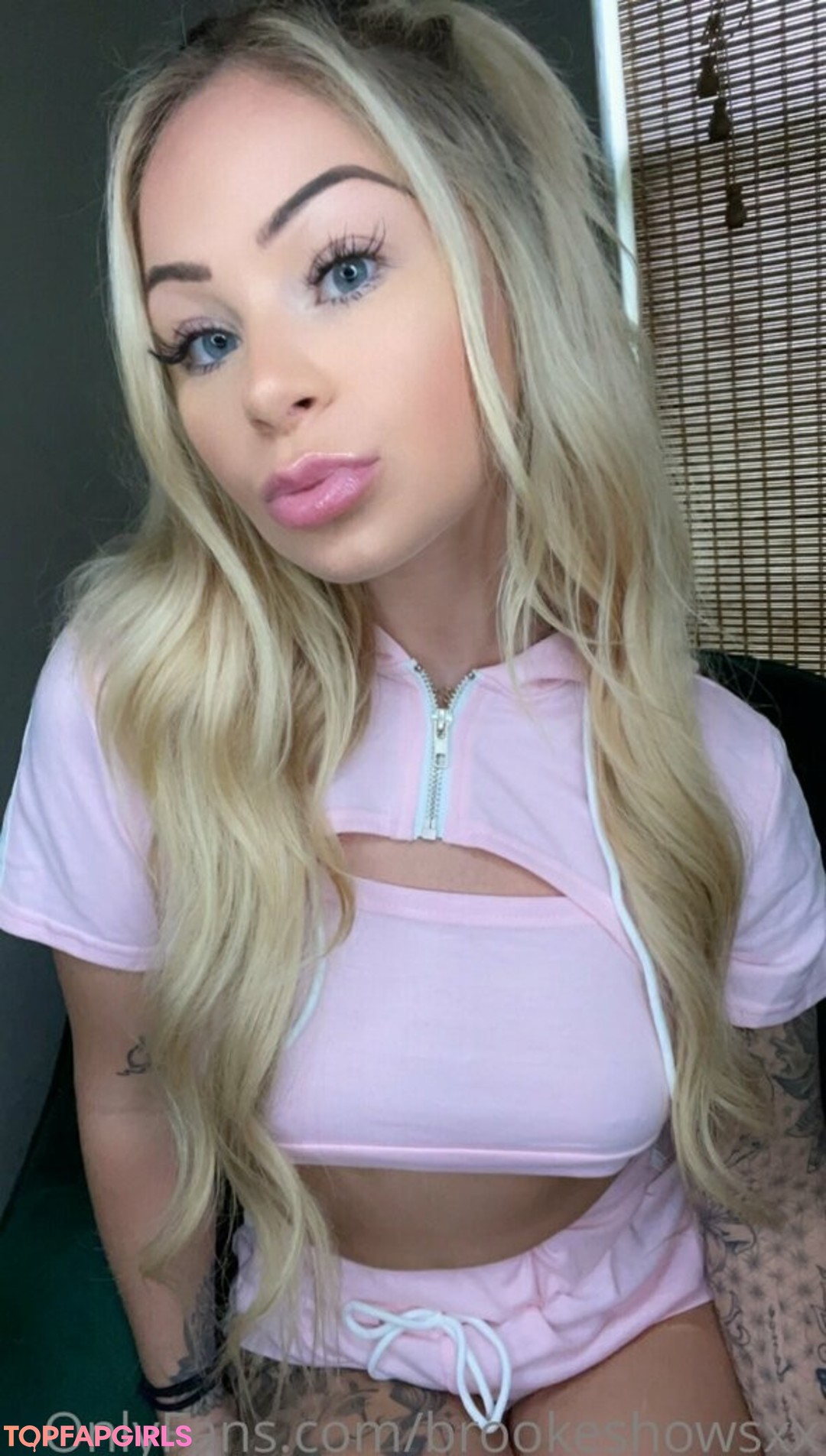 lesbian fisting onlyfans sexy nudes photo