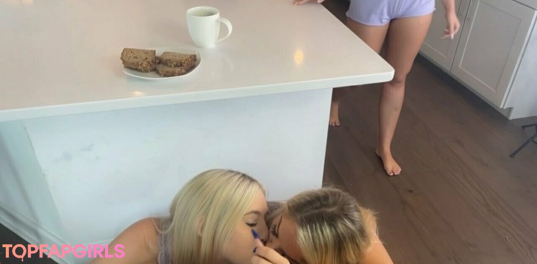 amateur blonde onlyfans adult pictures