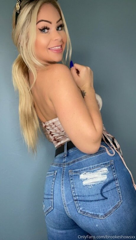 young onlyfans art porn photo