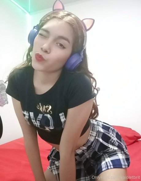 vaioletbrit exclusive star img