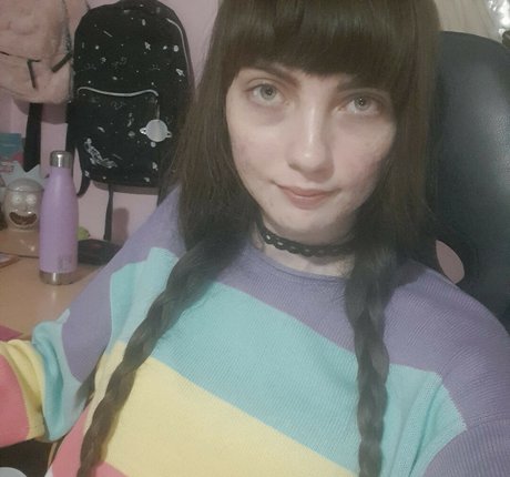 shy spice model nude pics