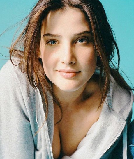 Cobie Smulders perfect model photos