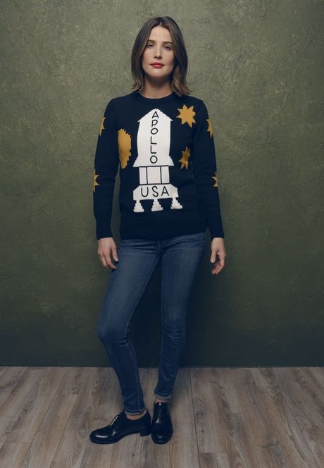 Cobie Smulders model nude archive