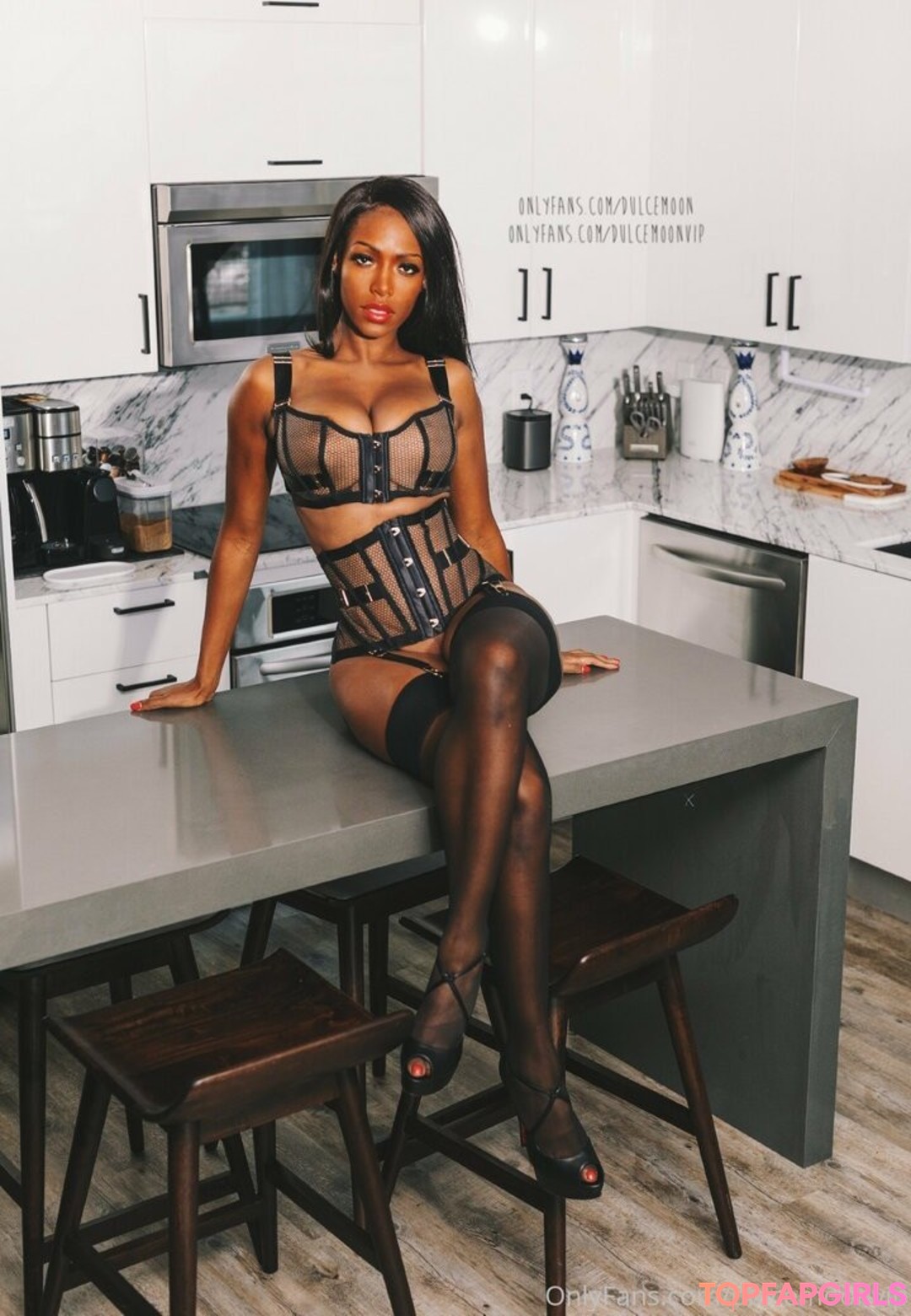dulcemoonvip hd pornstar image