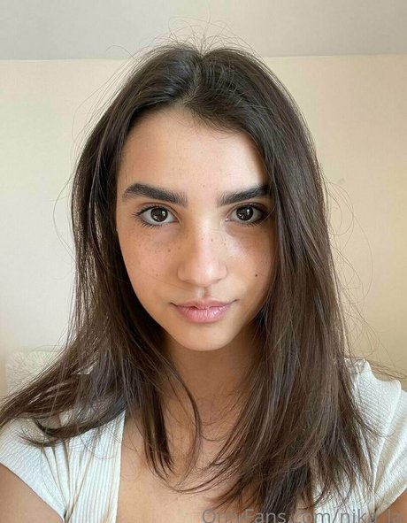 italian milf onlyfans art naked galleries