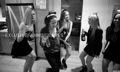 Elle Fanning model top images