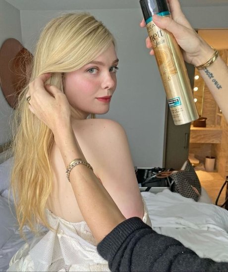 Elle Fanning pornstar nudes image