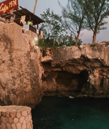 Wallis Day adult star pictures