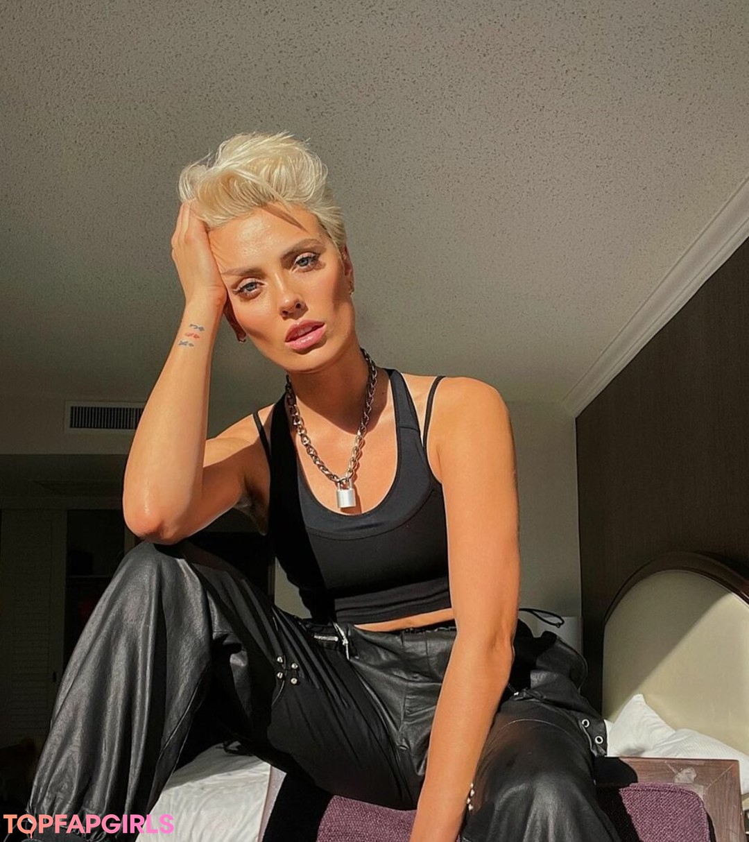 swim onlyfans beautiful naked galleries
