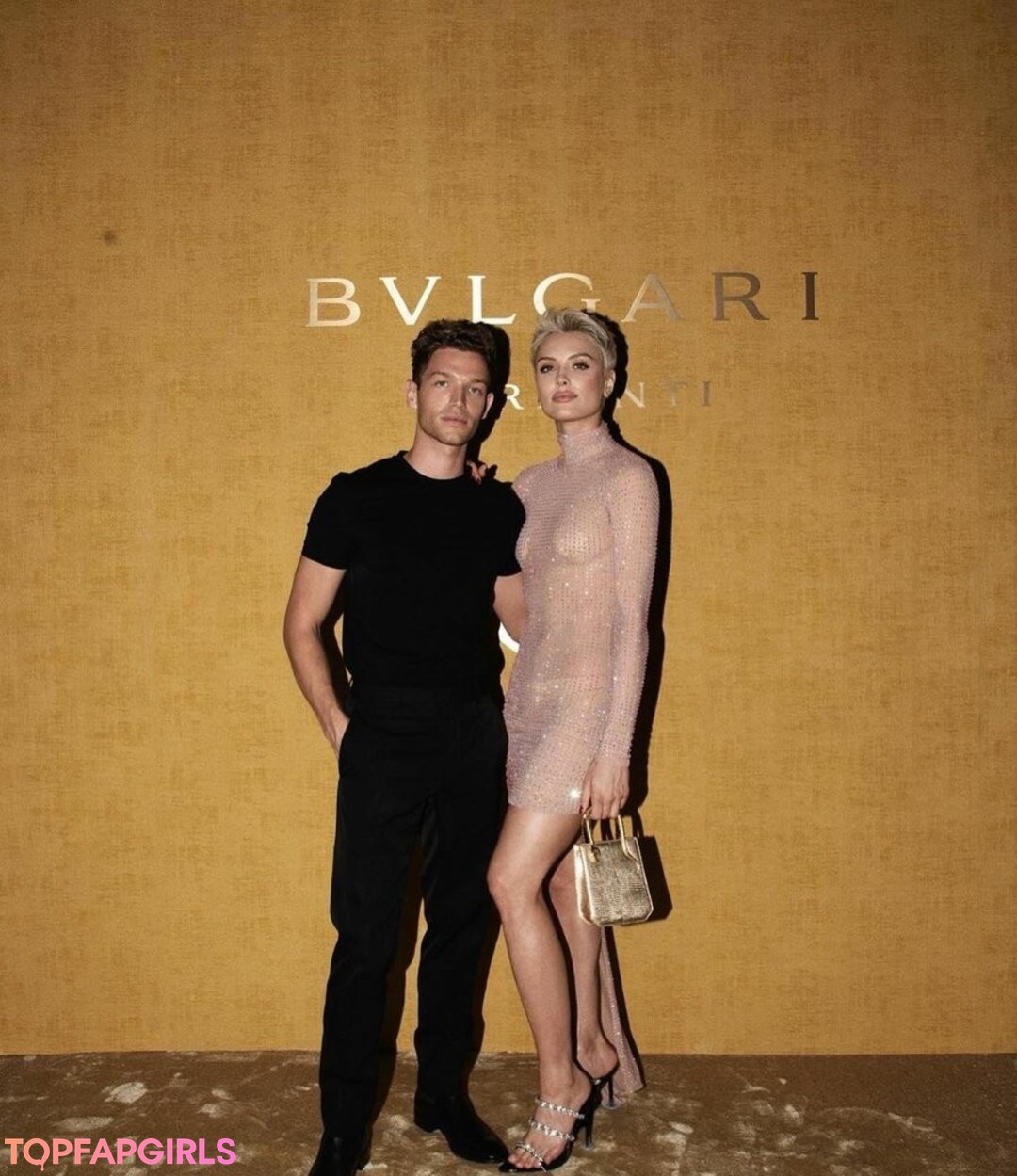 sucking tits onlyfans hot xxx photos