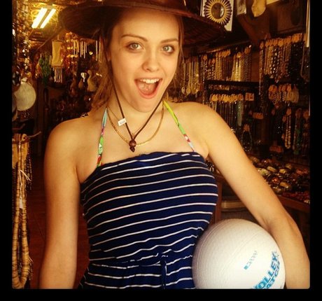 Wallis Day hd model gallery